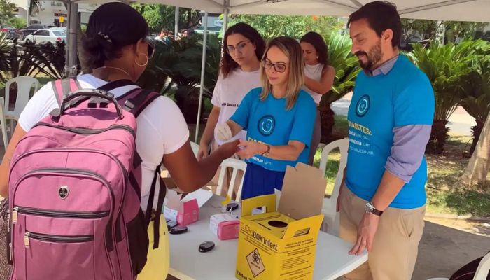 Anvisa alerta para uso de relógios para medição de glicemia